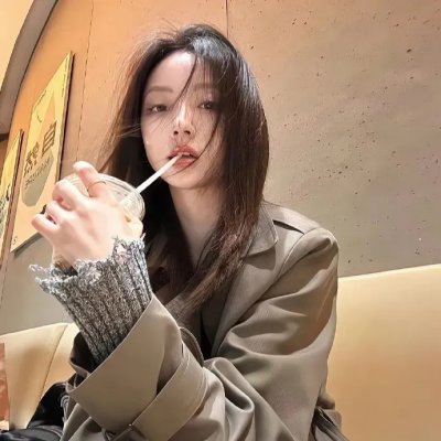 黎明时分的年轻人们